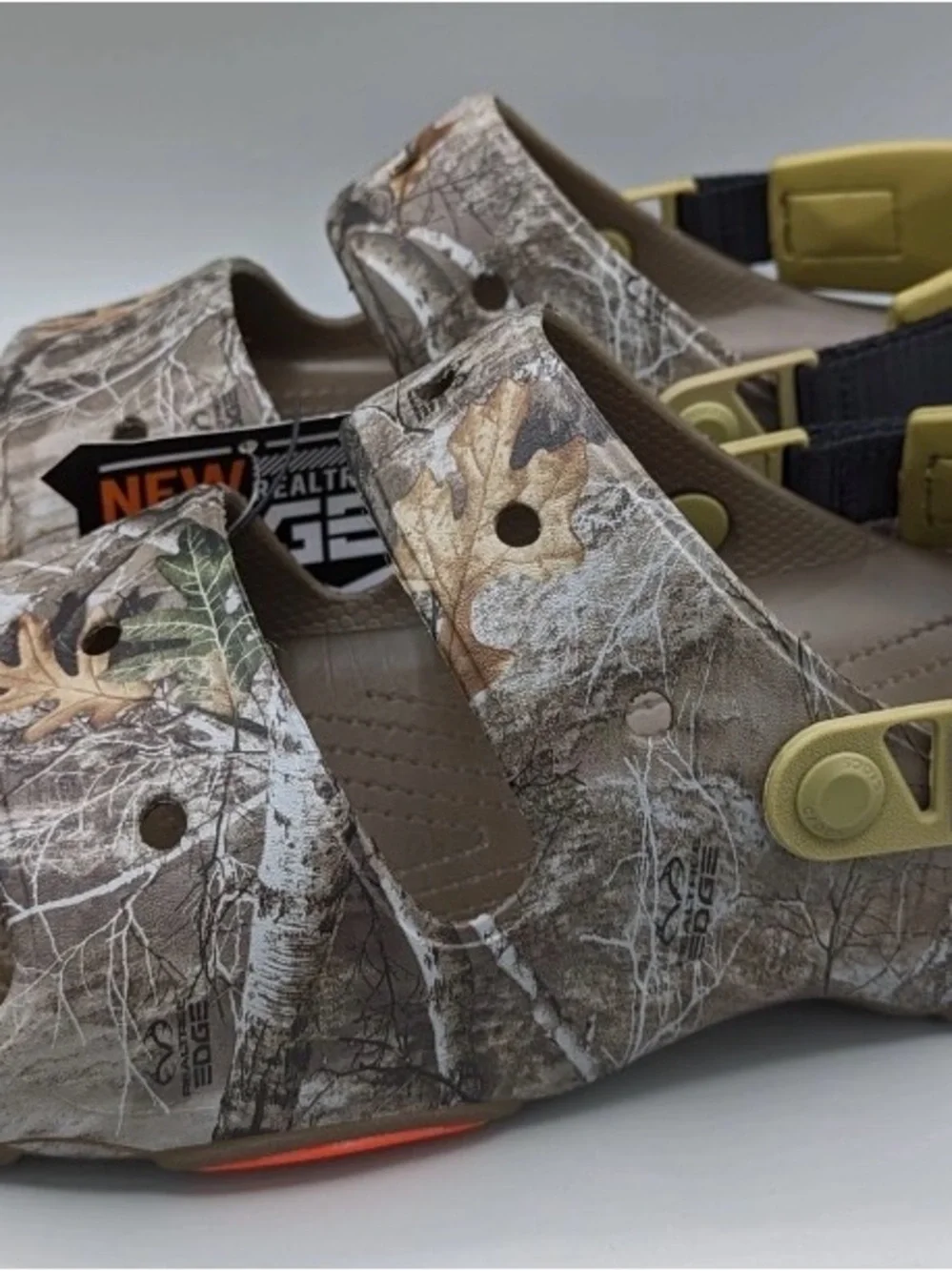 Crocs Classic All Terrain Realtree Edge Sandals Size M10/W12